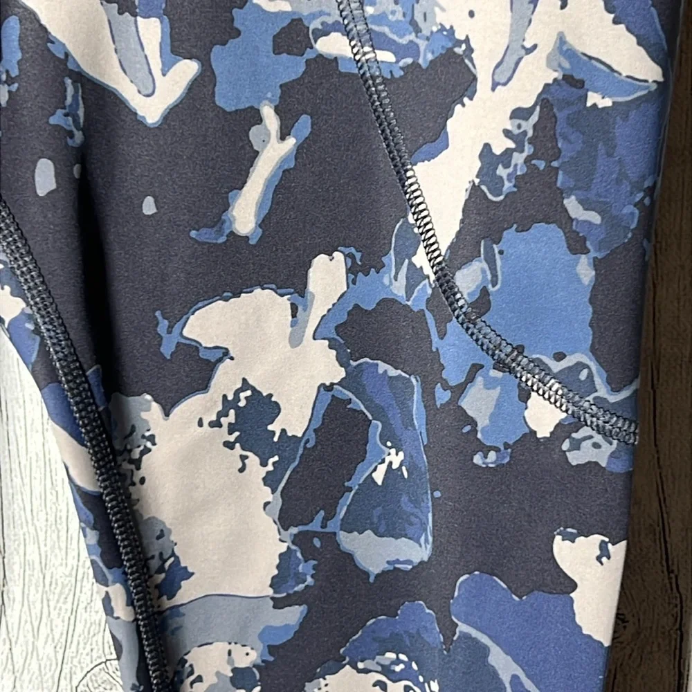 Duluth Noga Sculpting Printed Leggings Size Small